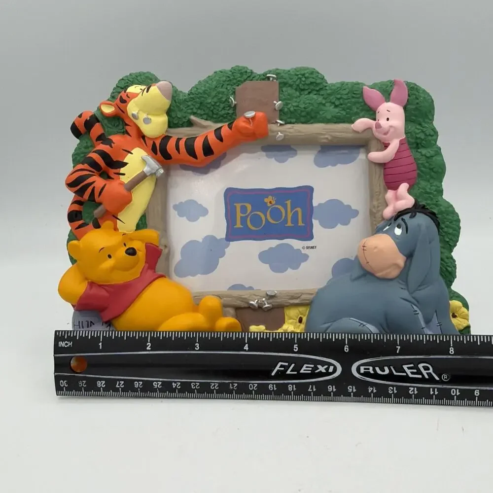 Vintage 90’s Disney Winnie The Pooh 3D Picture Photo Frame Tigger Piglet Eeyore